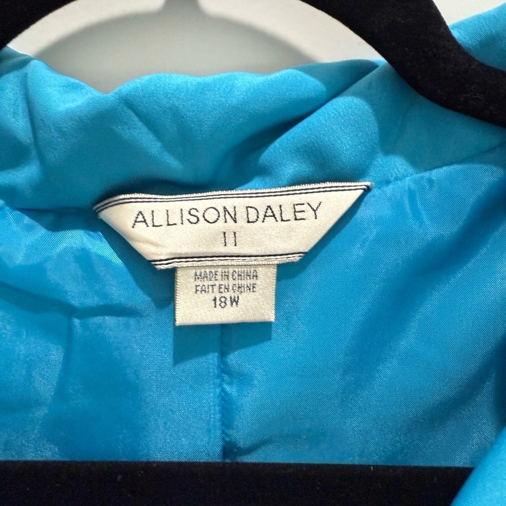 Allison Daley Blue Outerwear Vest - Picture 3 of 3